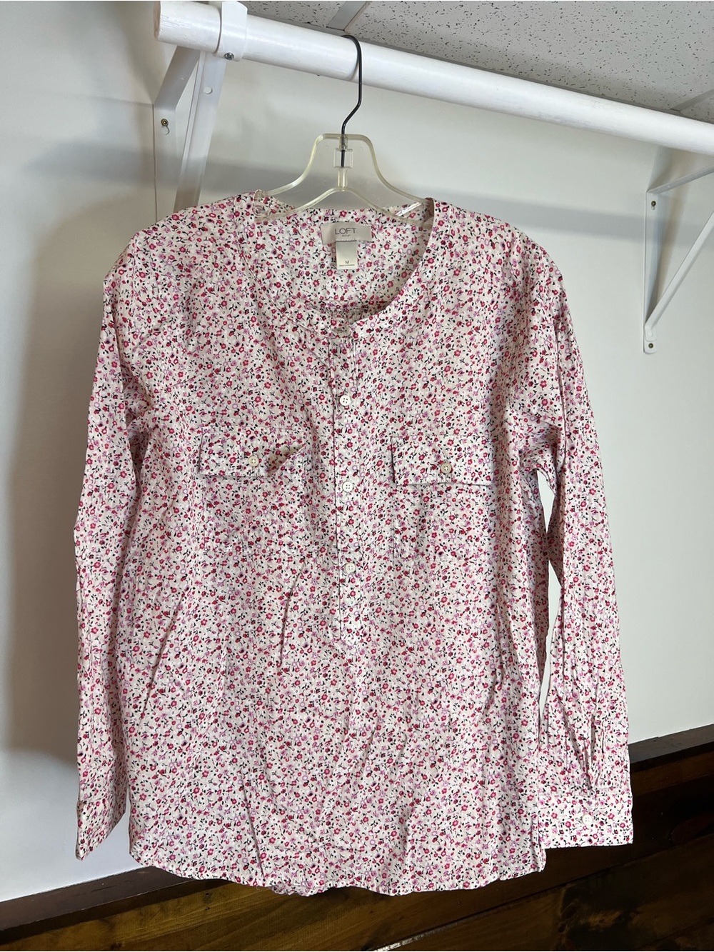LOFT Pink Floral Button-Front Long Sleeve Blouse- M